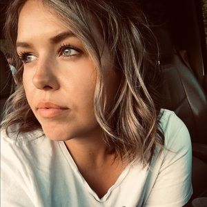 Meet your Posher, Kalie